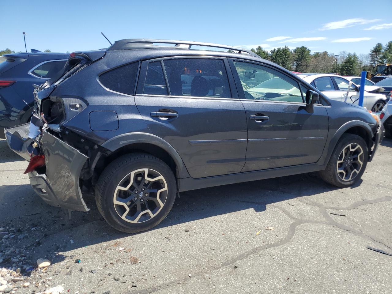 2016 Subaru Crosstrek Premium vin: JF2GPABC3G8300099