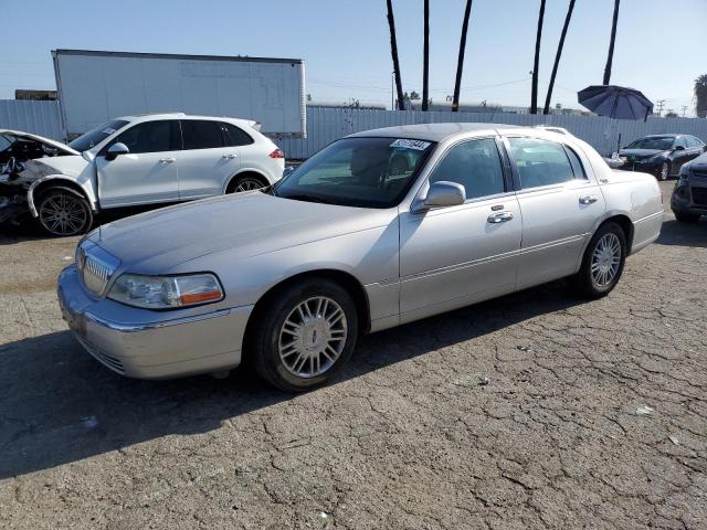 Lot #2517606036 2009 LINCOLN TOWN CAR S salvage car