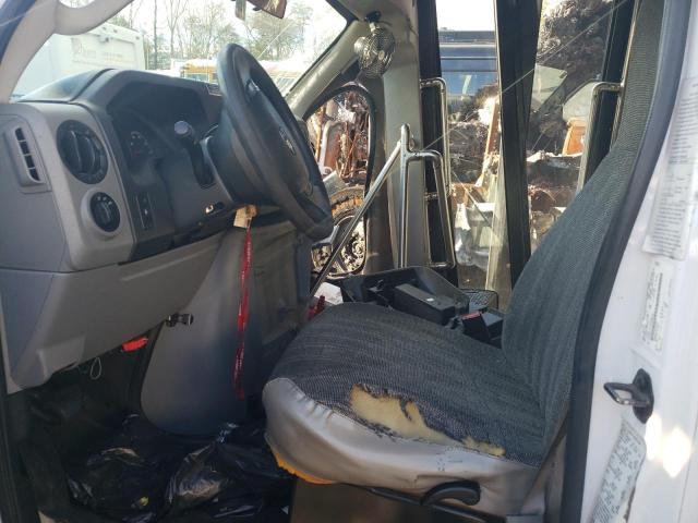 Lot #2461507314 2015 FORD ECONOLINE salvage car