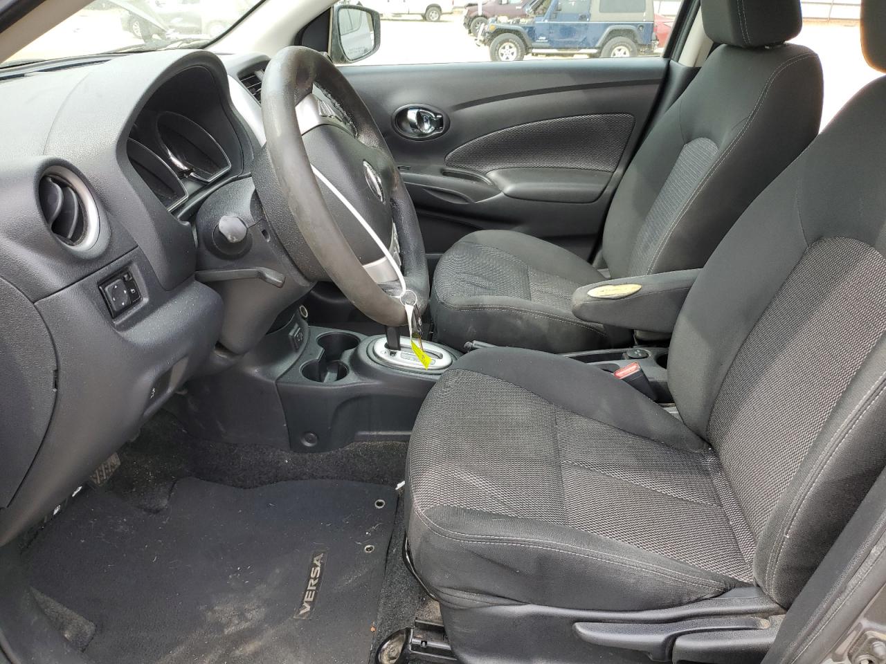 3N1CN7AP0KL852926 2019 Nissan Versa S