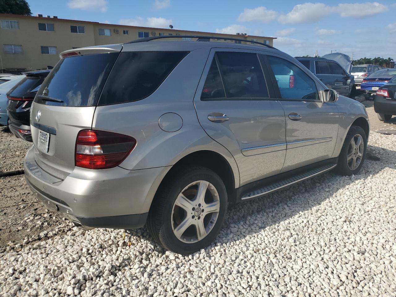 4JGBB75E56A015155 2006 Mercedes-Benz Ml 500