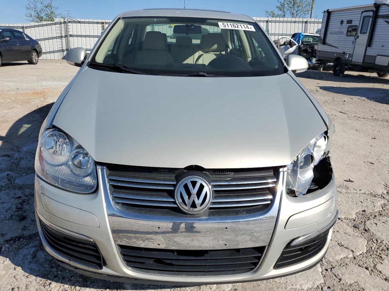 3VWRZ7AJ1AM164964 2010 Volkswagen Jetta Se