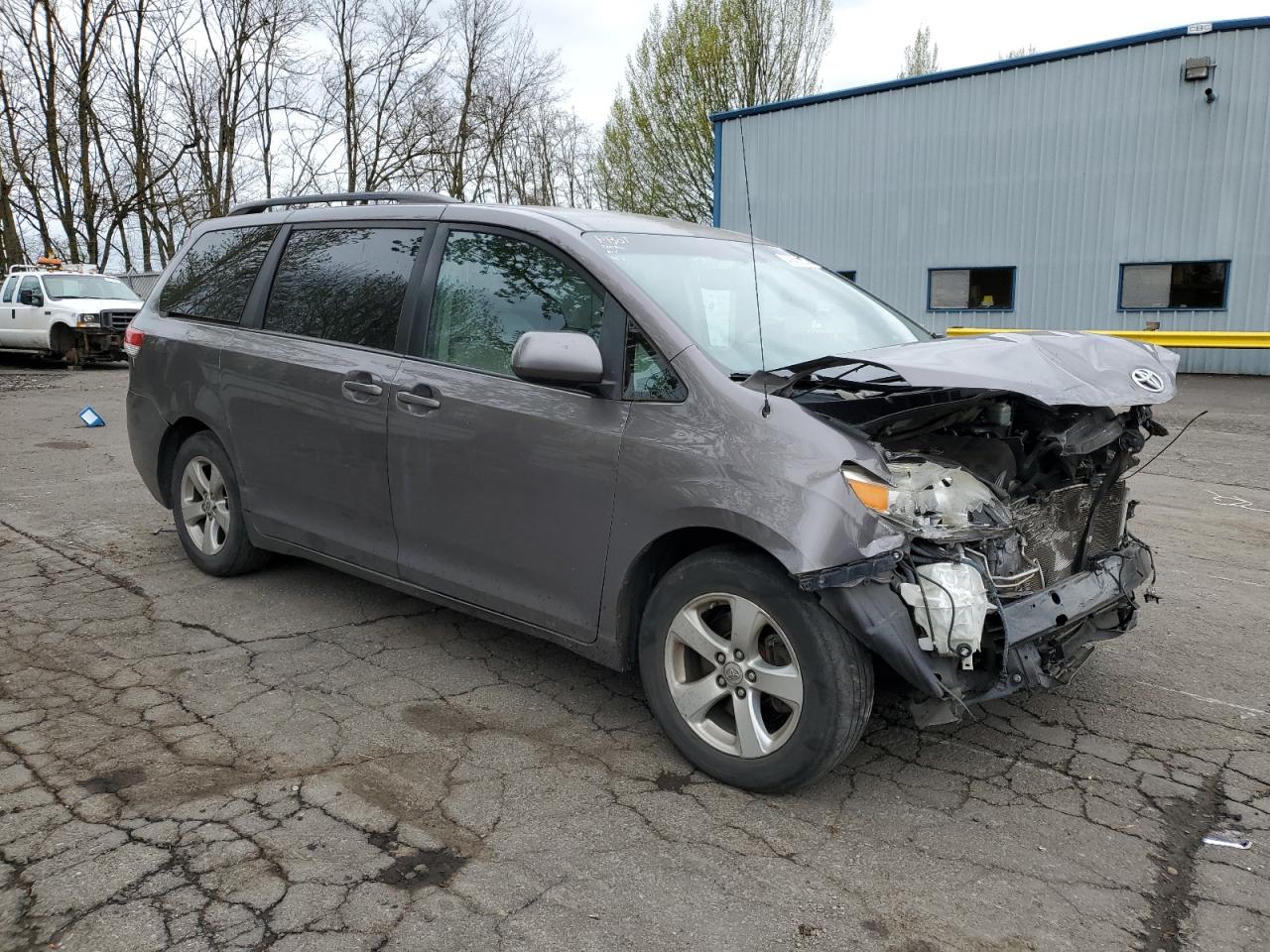 2012 Toyota Sienna Le vin: 5TDKK3DC4CS224396