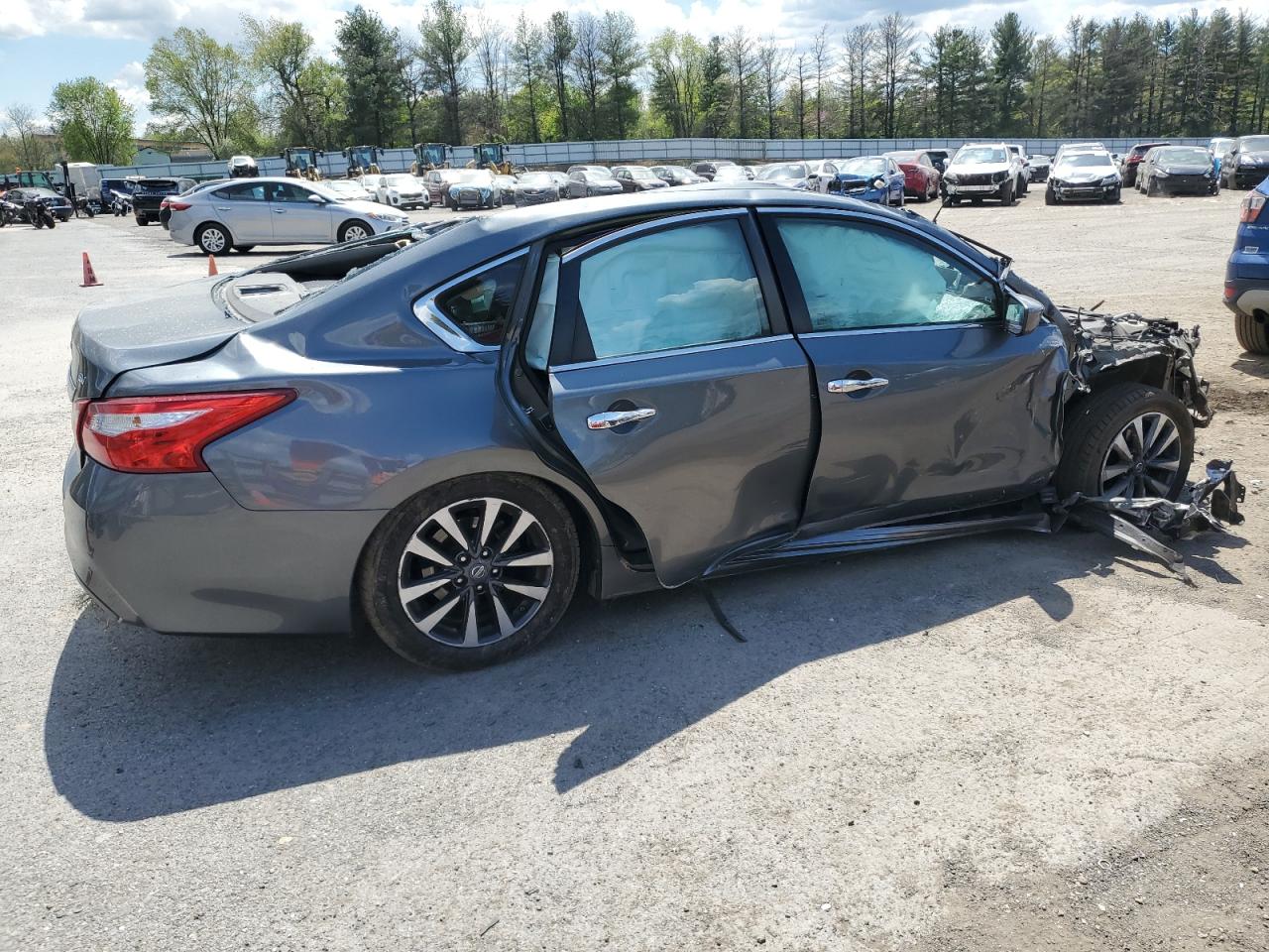 1N4AL3AP8HC213710 NISSAN ALTIMA 2017