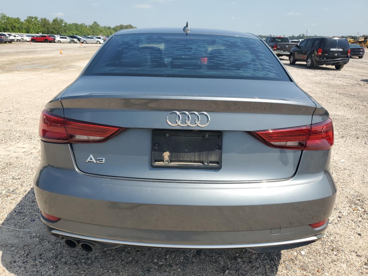 WAUAUGFF9J1004859 2018 Audi A3 Premium