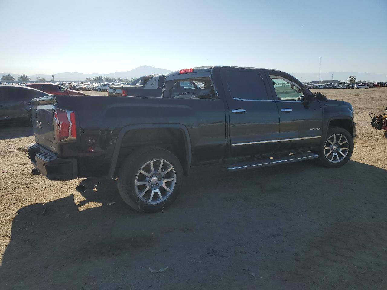 3GTU2PEC4JG277836 2018 GMC Sierra K1500 Denali