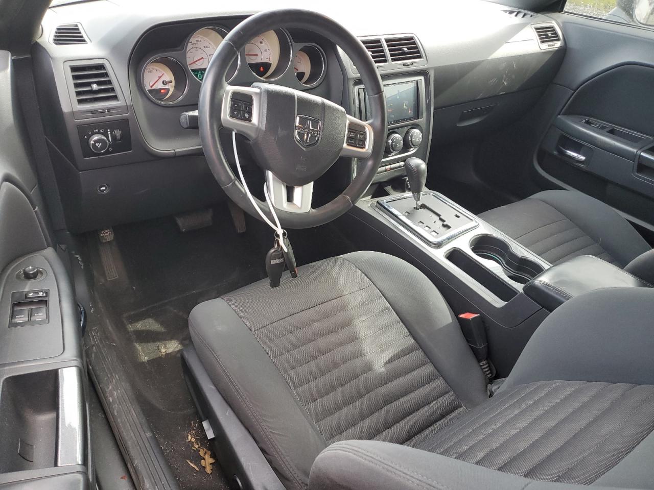 2C3CDYAG5CH174212 2012 Dodge Challenger Sxt