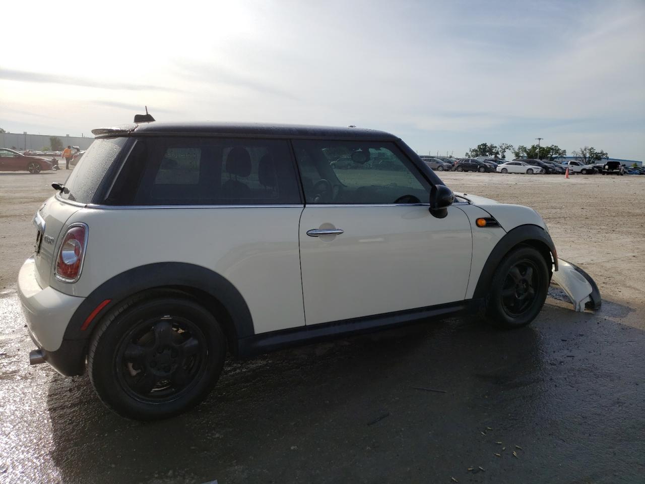 WMWSU3C59BT183970 2011 Mini Cooper