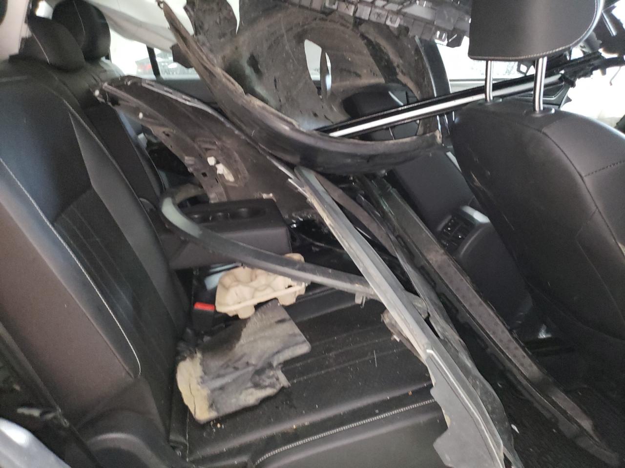 3VVCB7AX1PM058641 2023 Volkswagen Tiguan Se R-Line Black