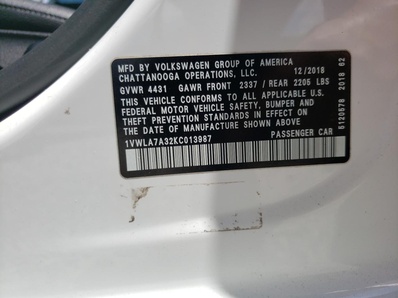 1VWLA7A32KC013987 2019 Volkswagen Passat Wolfsburg