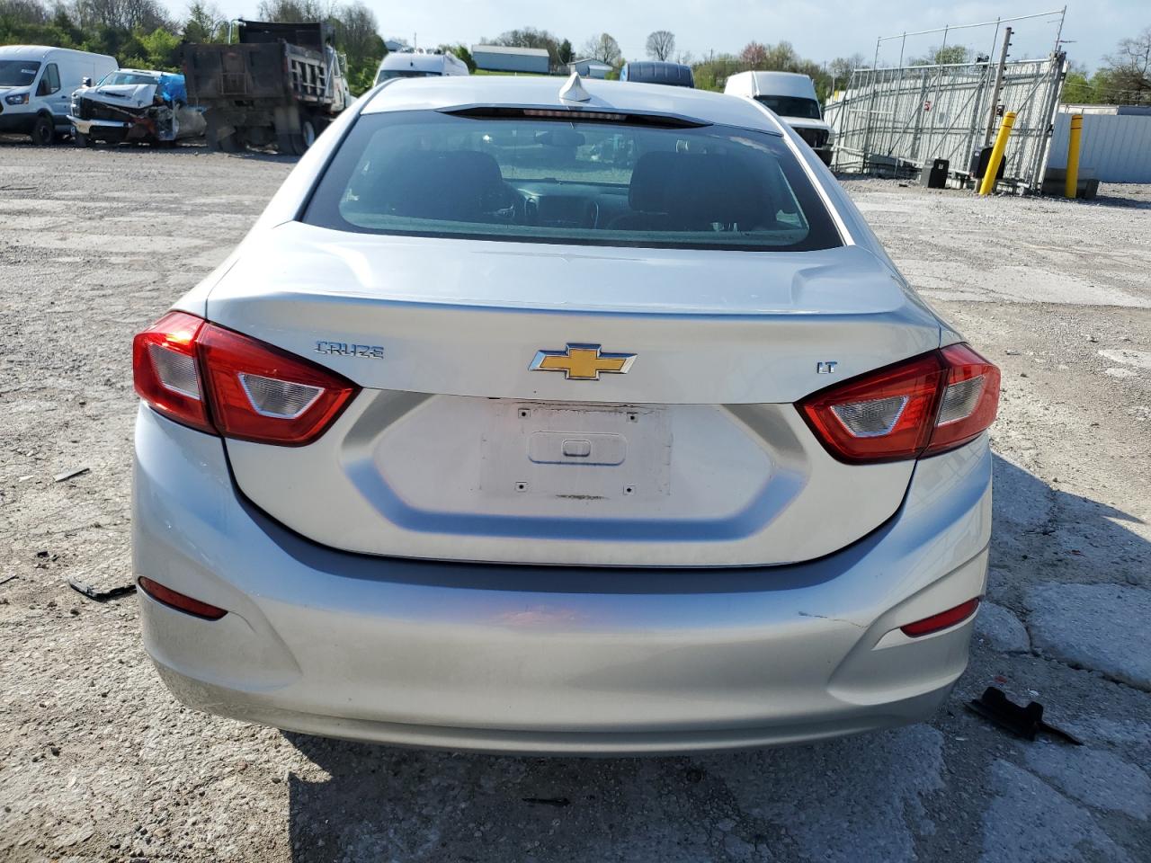 1G1BE5SM4H7277382 2017 Chevrolet Cruze Lt