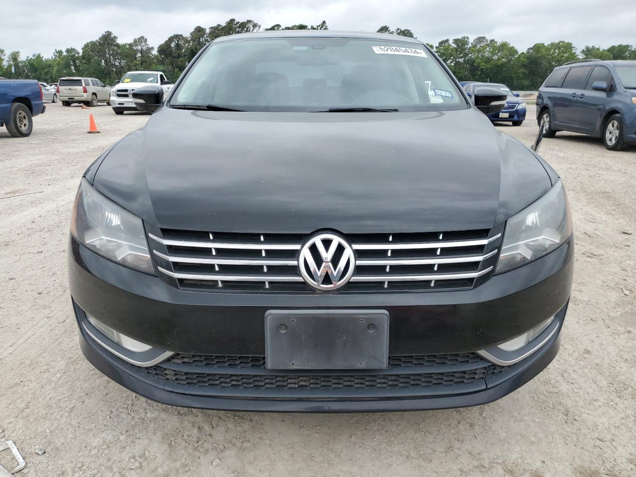 1VWCN7A32DC146630 2013 Volkswagen Passat Sel