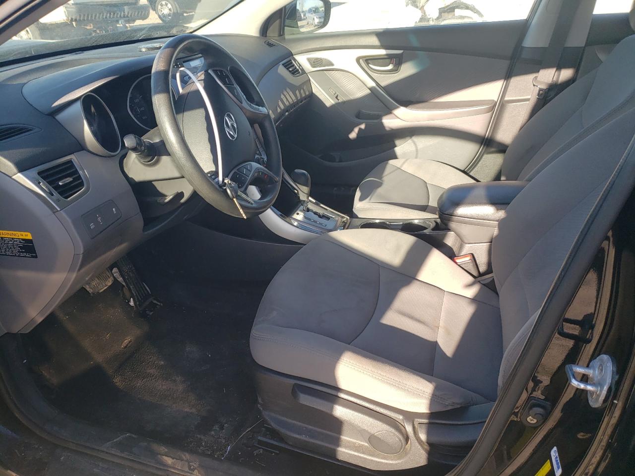 KMHDH4AE3DU555613 2013 Hyundai Elantra Gls