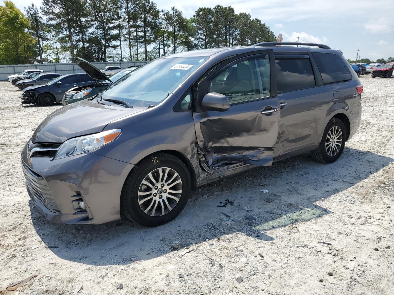 5TDYZ3DC2LS021934 2020 Toyota Sienna Xle