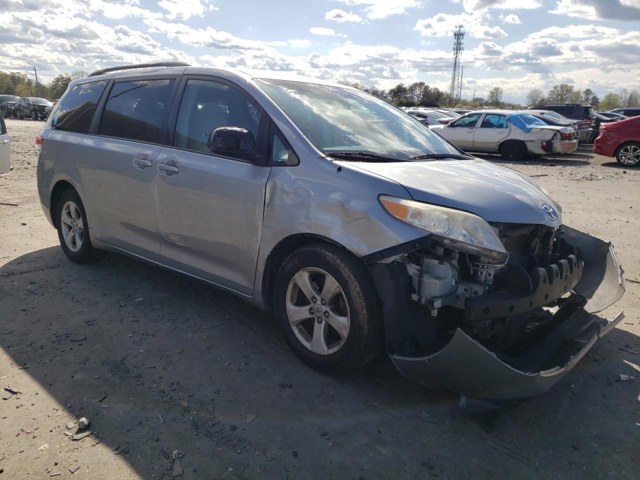 5TDKK3DC0BS165863 2011 Toyota Sienna Le