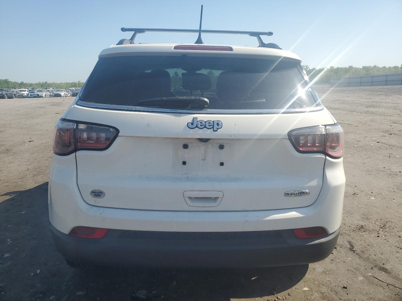 3C4NJCBB3HT632847 2017 Jeep Compass Latitude