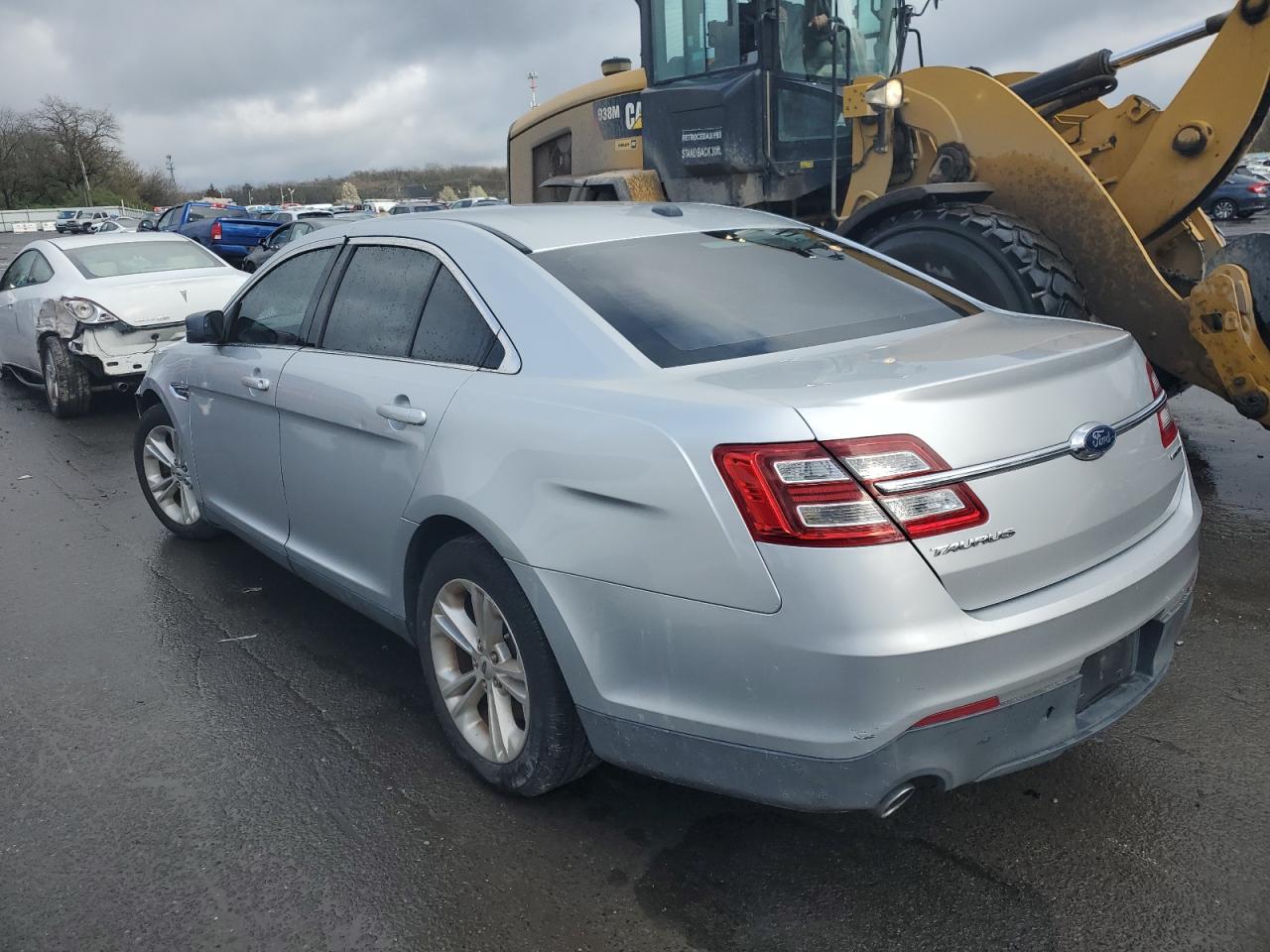 1FAHP2D87FG163583 2015 Ford Taurus Se