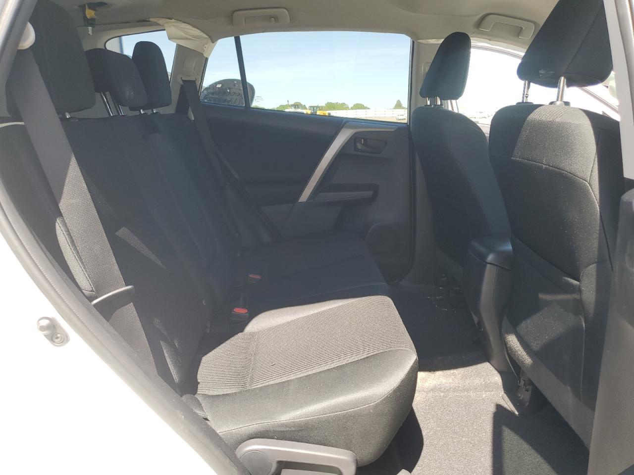 2T3ZFREV8HW314243 TOYOTA RAV4 2017