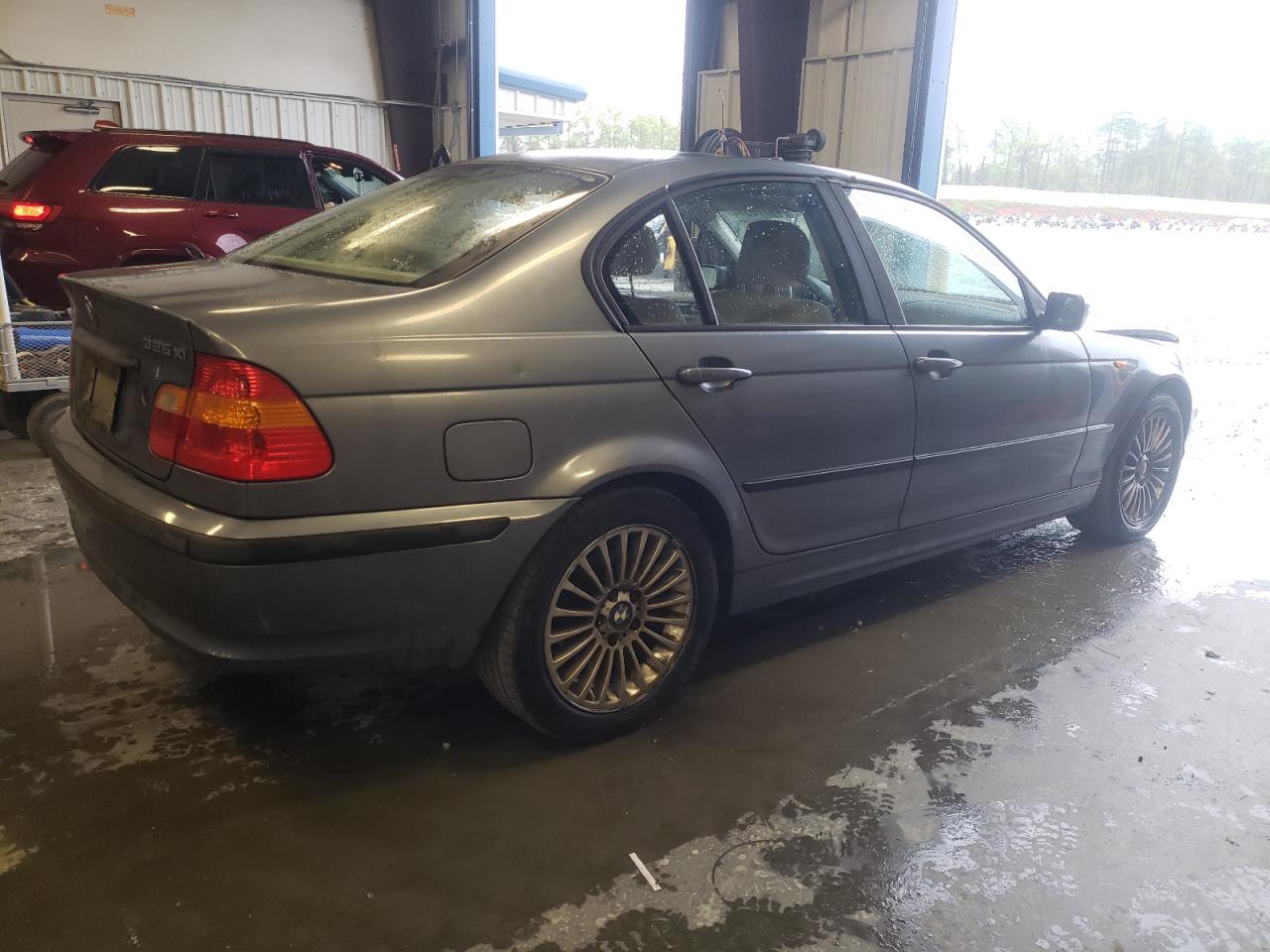 WBAEU33412PF71694 2002 BMW 325 Xi