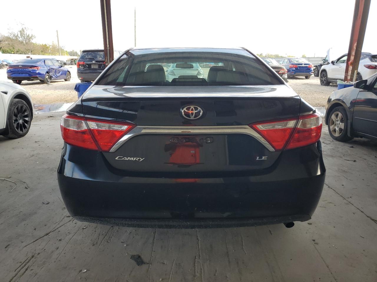 Lot #2489622298 2017 TOYOTA CAMRY LE