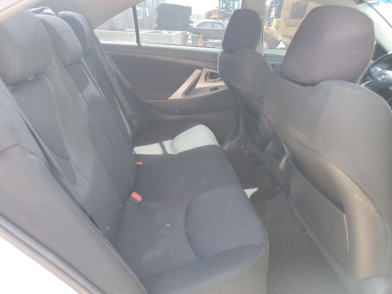 4T1BF3EK2AU552821 2010 Toyota Camry Base