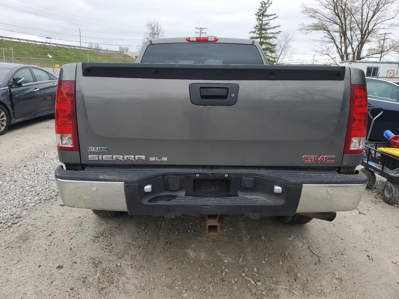 1GTR2VEA4BZ106403 2011 GMC Sierra K1500 Sle