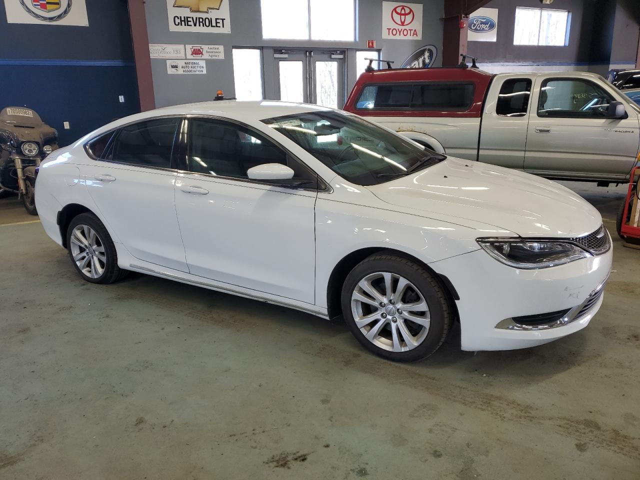 1C3CCCAB7FN744698 2015 Chrysler 200 Limited