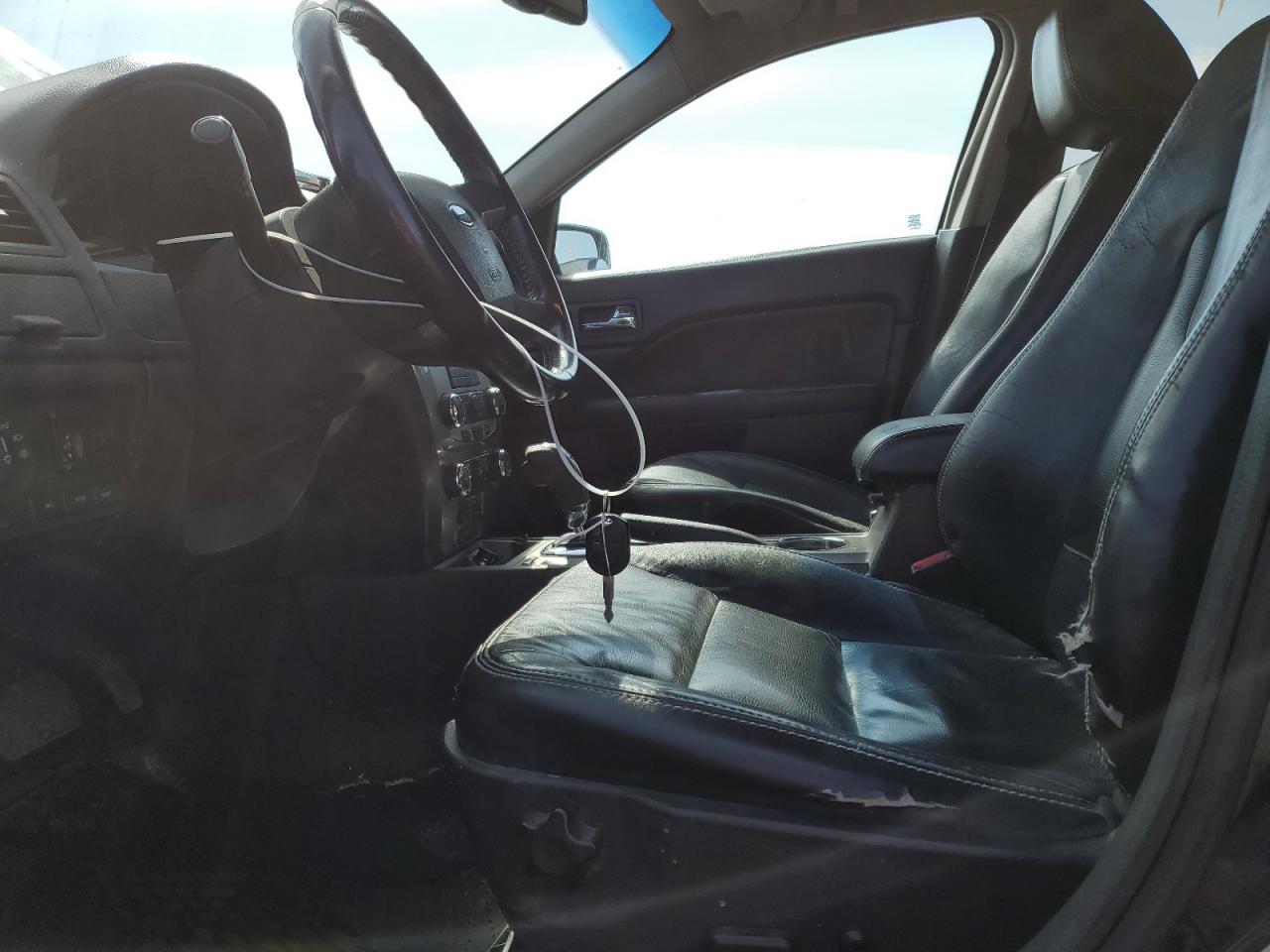 3FAHP0CG2AR118968 2010 Ford Fusion Sel