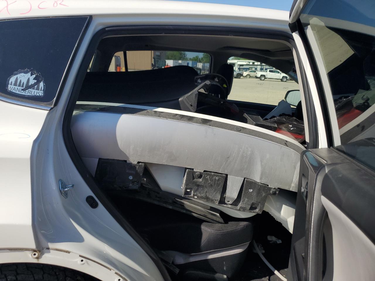 JTMWFREV3HJ129180 2017 Toyota Rav4 Xle