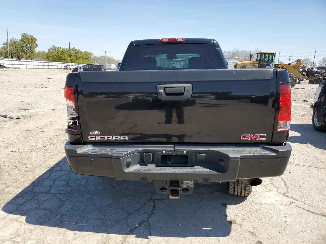 1GT125EG8BF261832 2011 GMC Sierra K2500 Denali