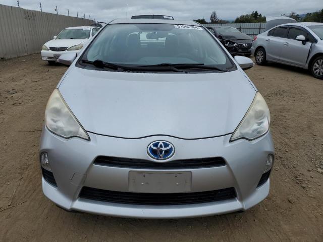2013 Toyota Prius C VIN: JTDKDTB3XD1555379 Lot: 51956984