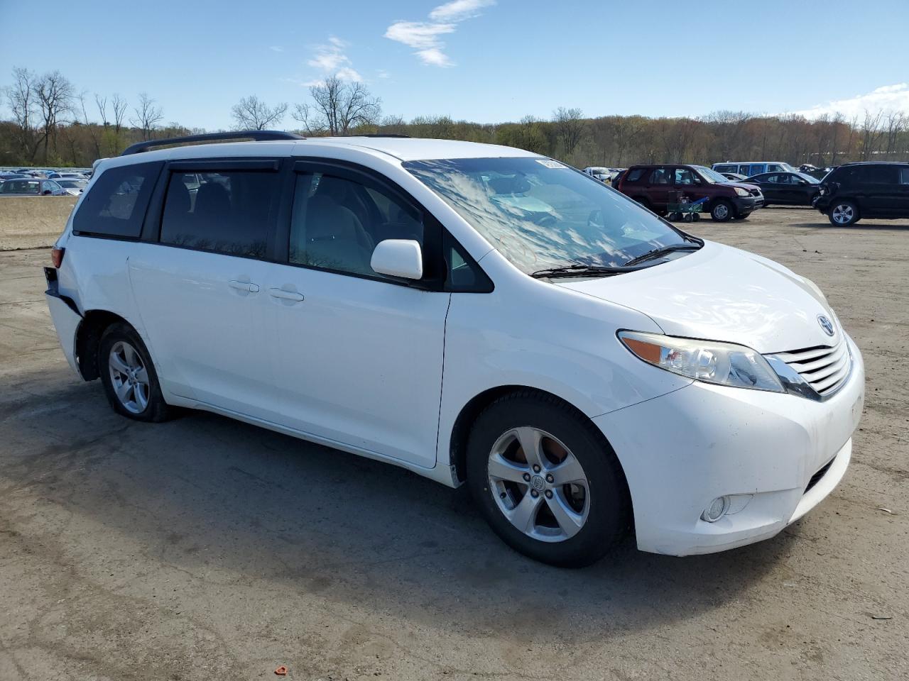 5TDKK3DC9FS562090 2015 Toyota Sienna Le