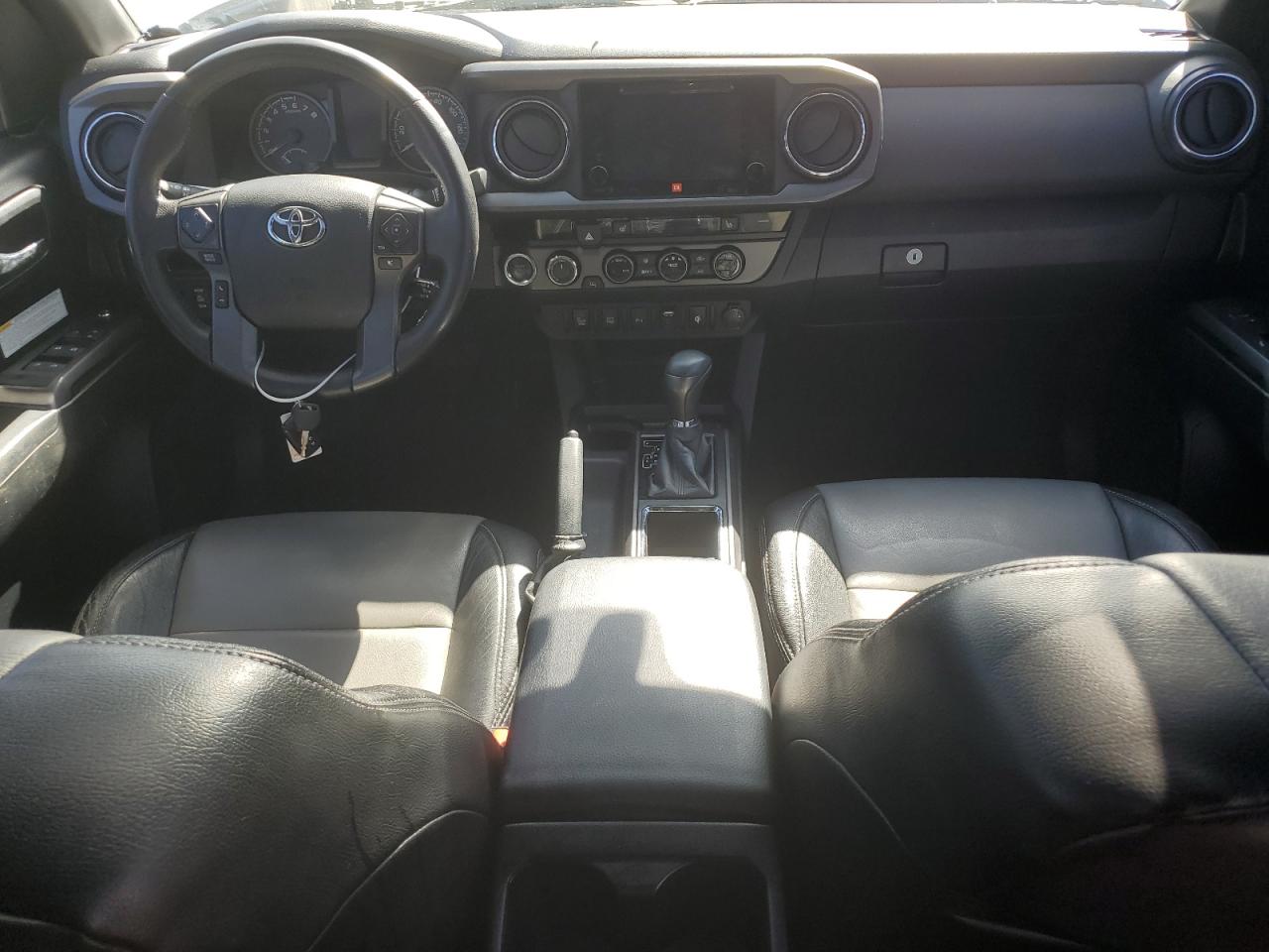 3TMCZ5AN0HM057205 2017 Toyota Tacoma Double Cab