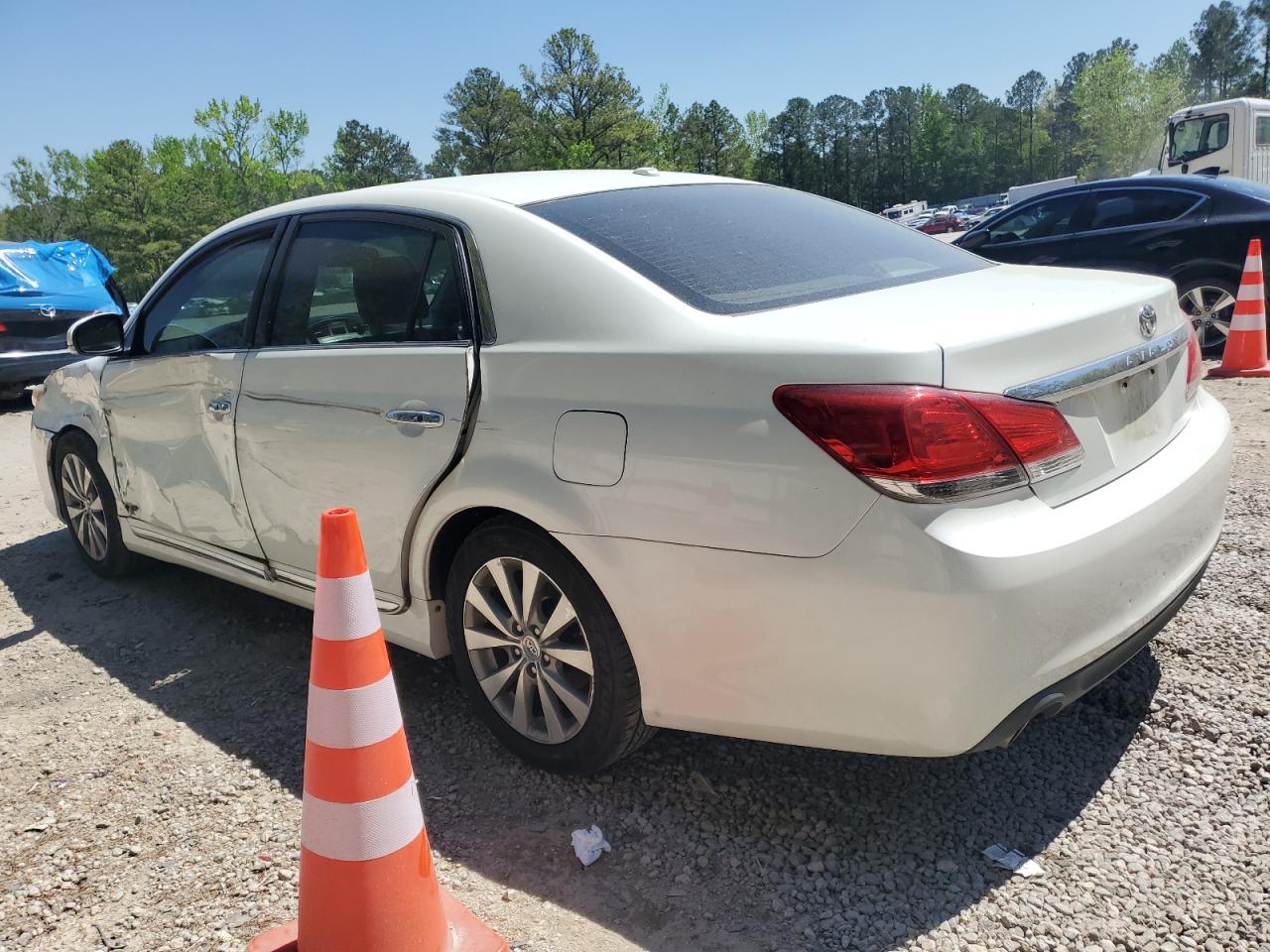 4T1BK3DB0CU460526 2012 Toyota Avalon Base