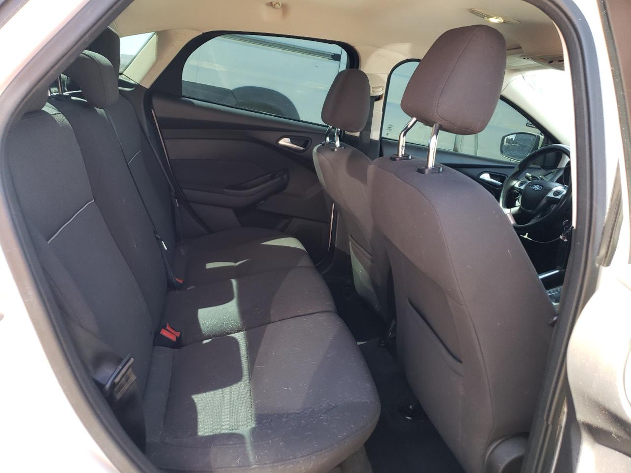 1FAHP3H21CL145689 2012 Ford Focus Sel