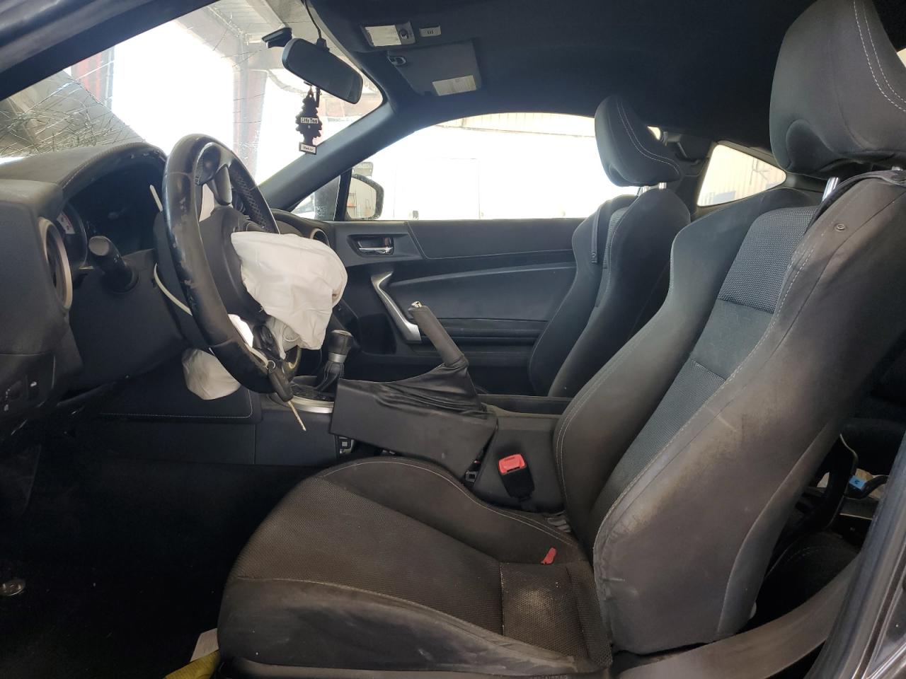 JF1ZNAA19H8706196 2017 Toyota 86 Base