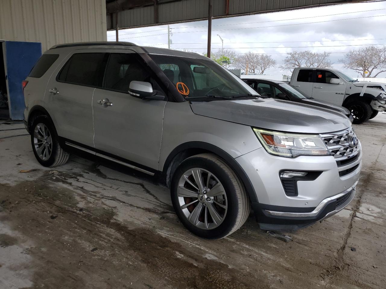 2018 Ford Explorer Limited vin: 1FM5K7F8XJGA16247