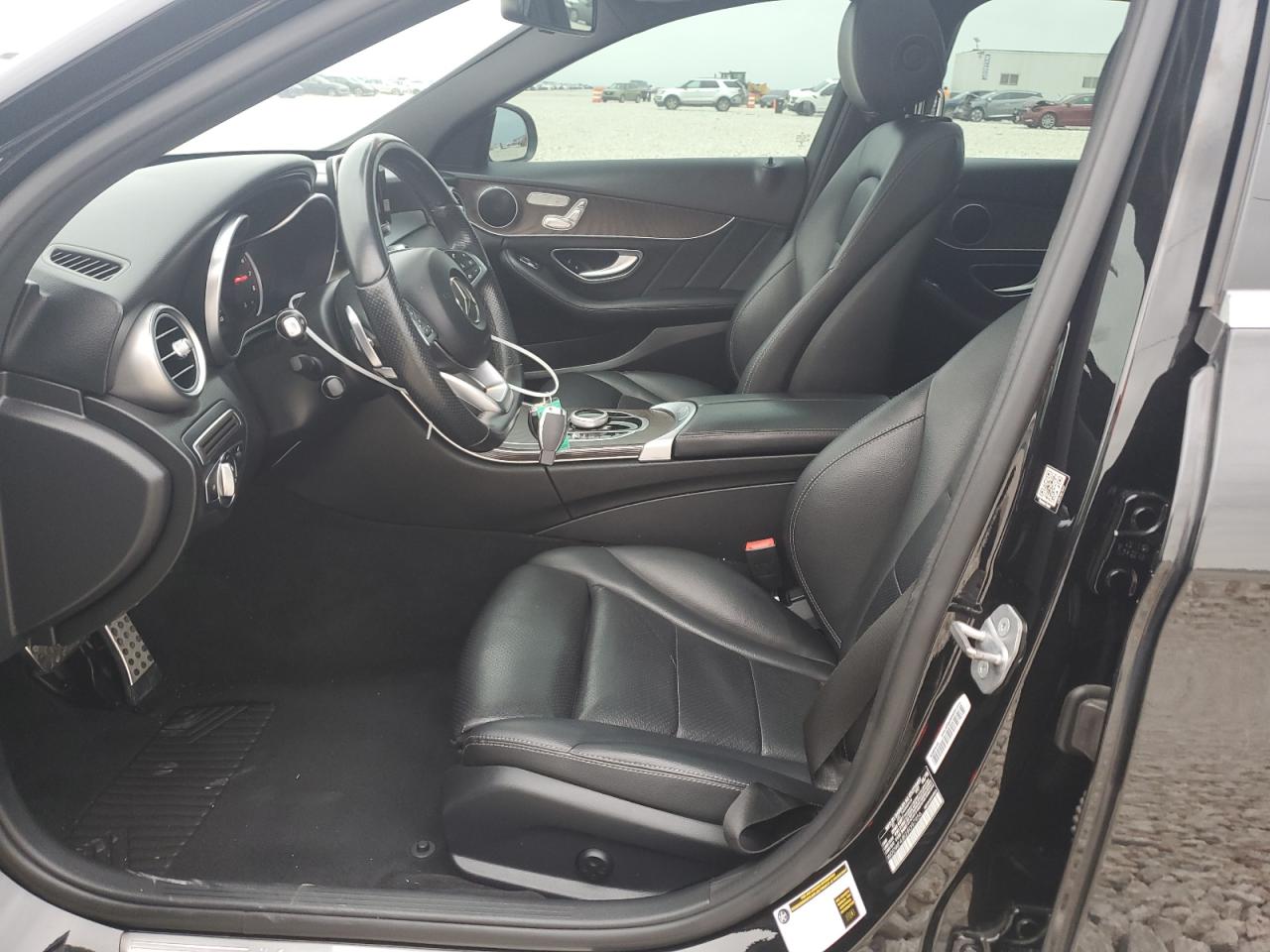 WDDWF4JB2JR397956 2018 Mercedes-Benz C 300
