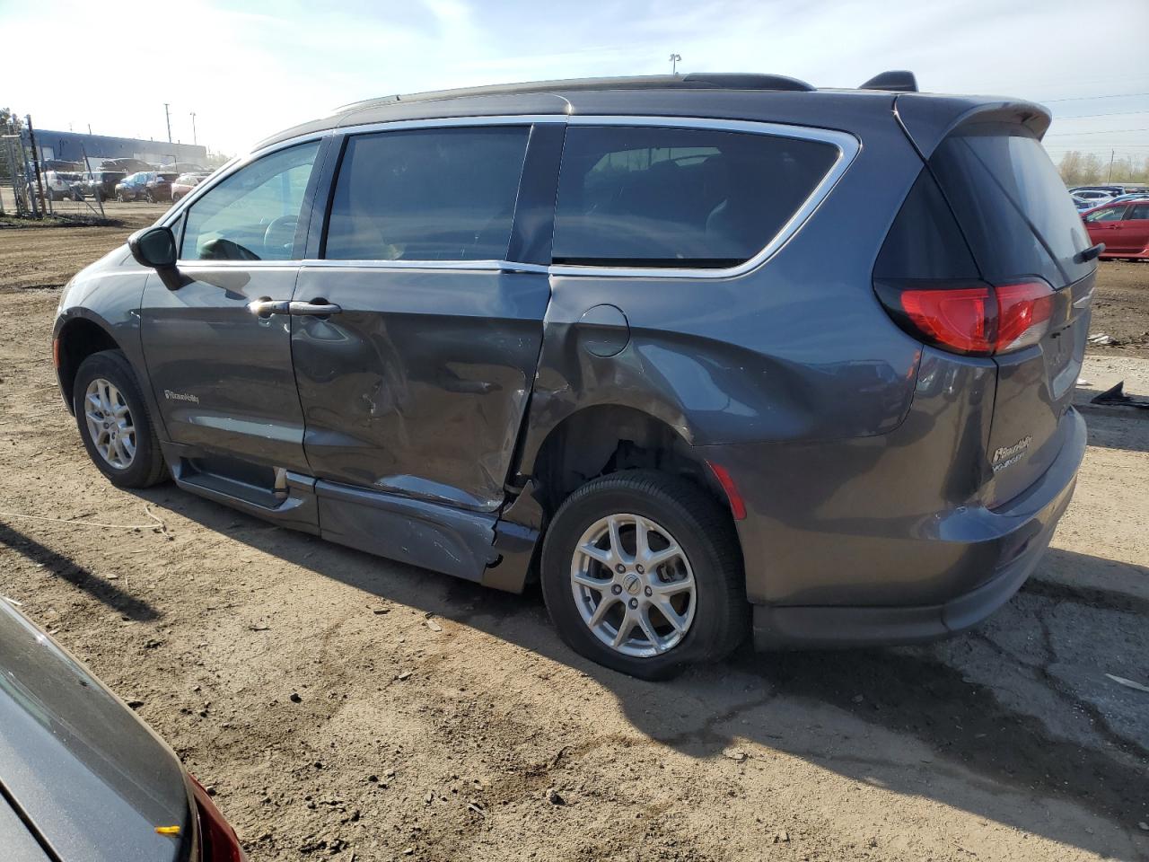 Lot #2905035101 2021 CHRYSLER VOYAGER LX