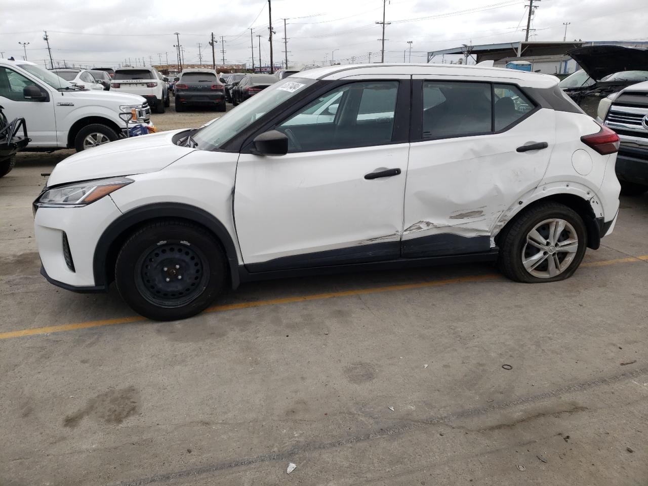 Lot #2492033559 2021 NISSAN KICKS S