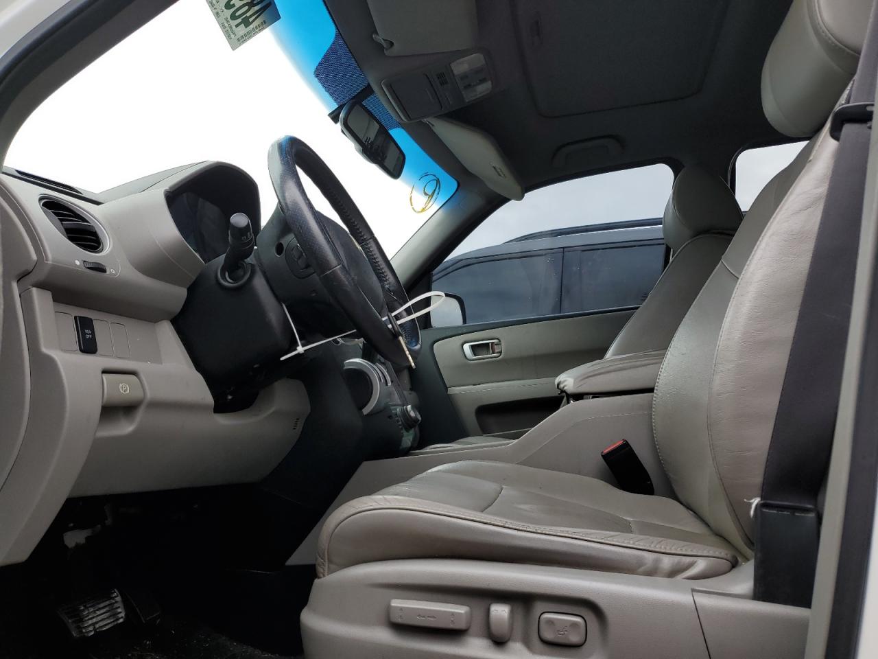 5FNYF4H70BB033000 2011 Honda Pilot Exln