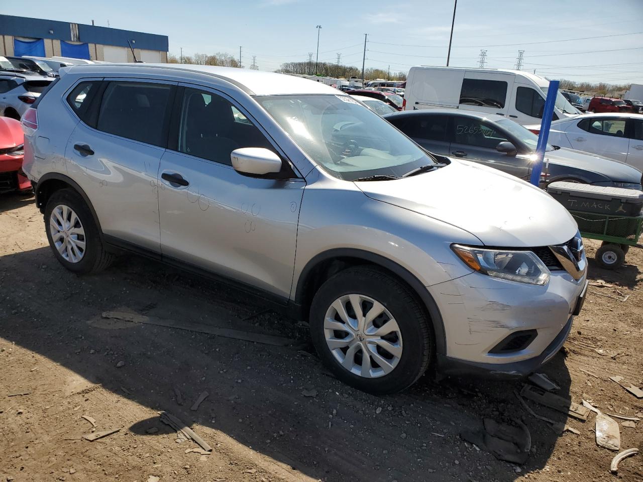 KNMAT2MT5GP679096 NISSAN ROGUE 2016