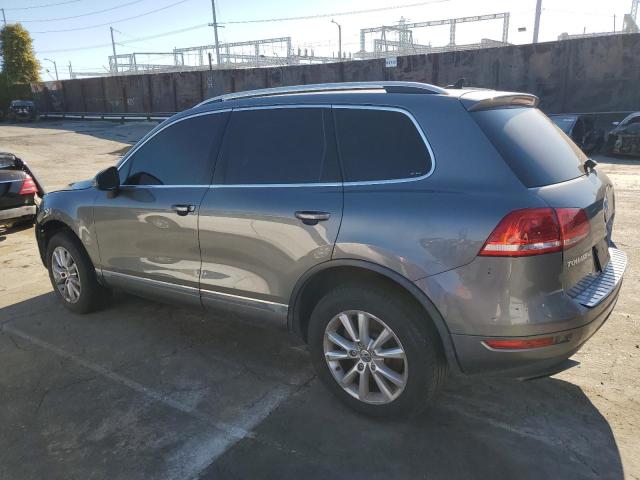 Lot #2479903970 2014 VOLKSWAGEN TOUAREG V6 salvage car