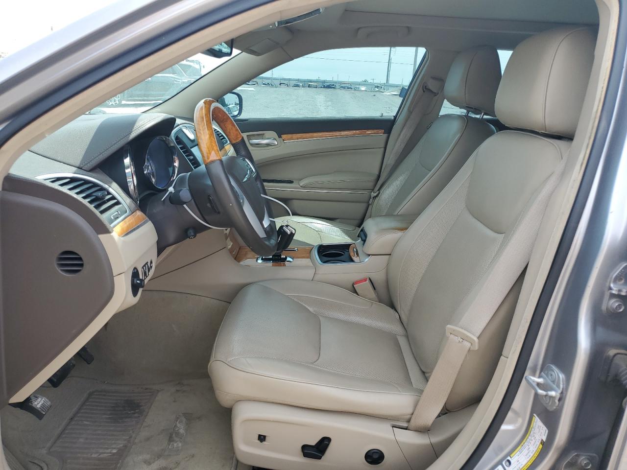 2C3CCAEG5DH698983 2013 Chrysler 300C