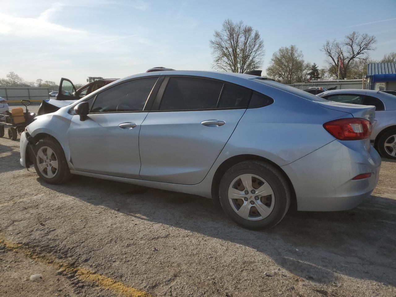 2017 Chevrolet Cruze Ls vin: 3G1BC5SMXHS572171