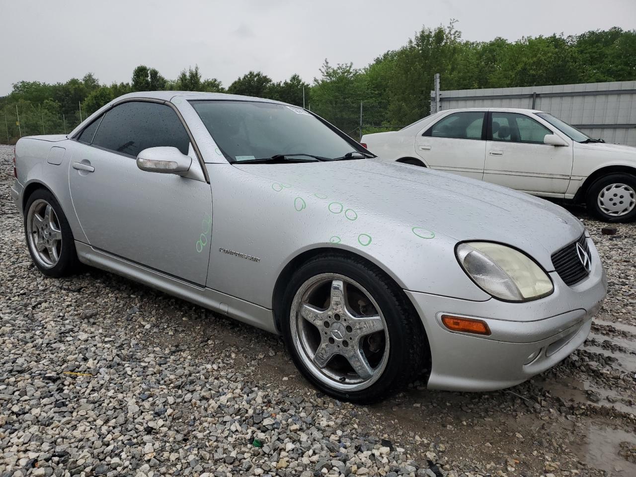 WDBKK49F81F176146 2001 Mercedes-Benz Slk 230 Kompressor