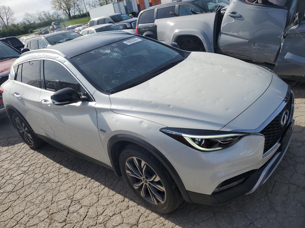 2018 Infiniti Qx30 Base vin: SJKCH5CR3JA041258