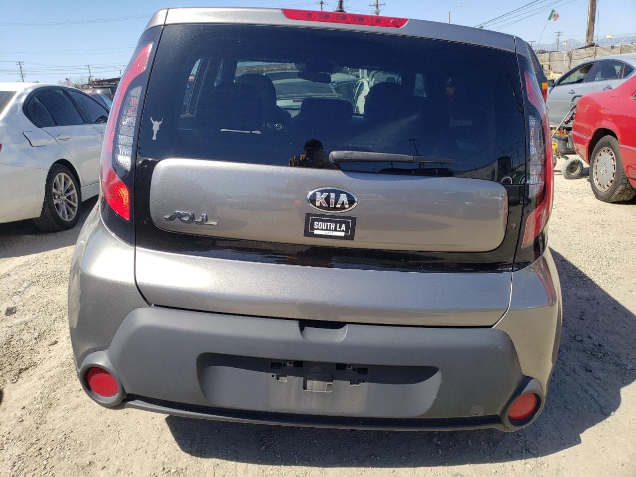 KNDJN2A22G7375827 2016 Kia Soul