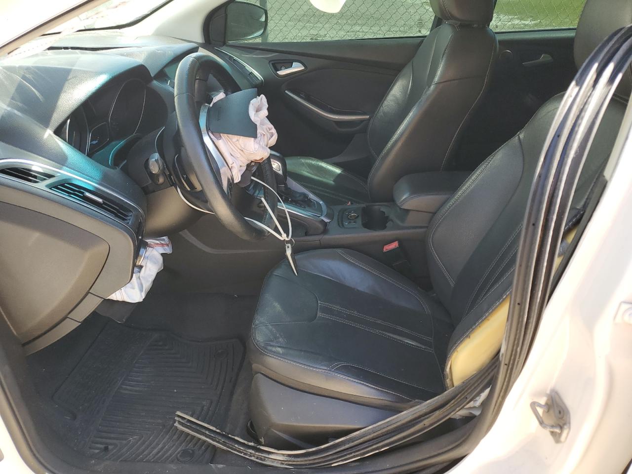 1FADP3J27DL244091 2013 Ford Focus Titanium