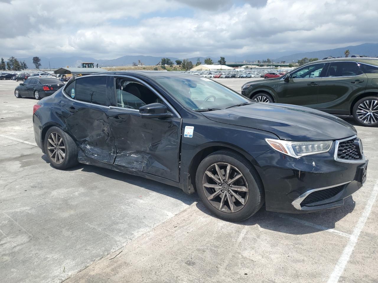 19UUB1F35JA006392 2018 Acura Tlx